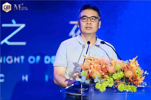 图：中国对外贸易广州展览总公司总经理刘晓敏致辞