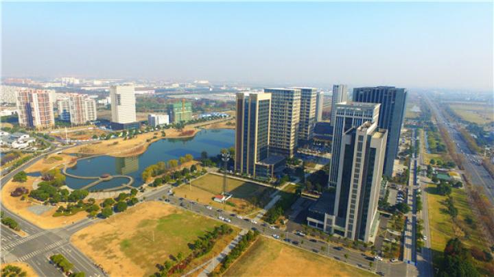 龙湖4.94亿元竞得南京江北新区1宗住宅用地