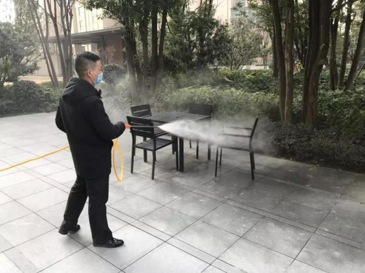 疫情中他们从未离开 ——致敬