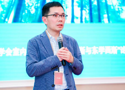 祝波善

全国著名国资国企改革专家

企业管理咨询专家

演讲题目《创新与蝶变-设计企业应对新生态》