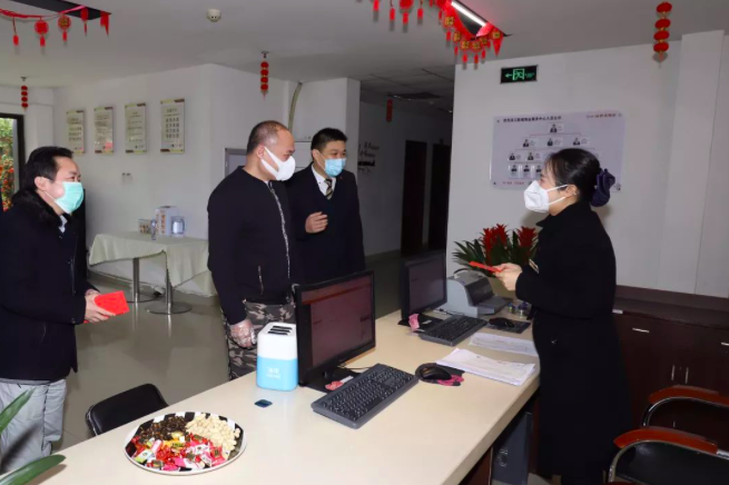 世茂服务主要管理层深入一线，