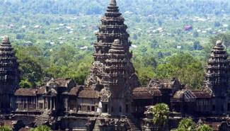 “零团费”致游客减少 柬埔寨要取缔 