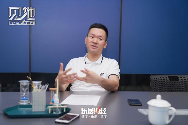 花样年地产集团副总裁/成都区域总裁朱国刚