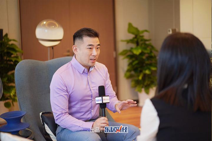 蔚峥嵘：“慢跑者”保亿