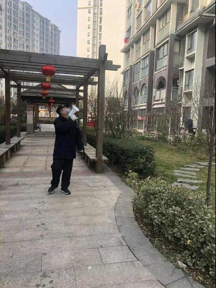 疫情中他们从未离开 ——致敬