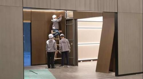 万物家系统工程队在“大宅”施工中