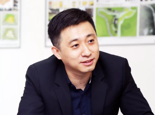 陈  亮：中国建筑学会室内设计分会秘书长 、中国中元国际工程有限公司环艺院院长