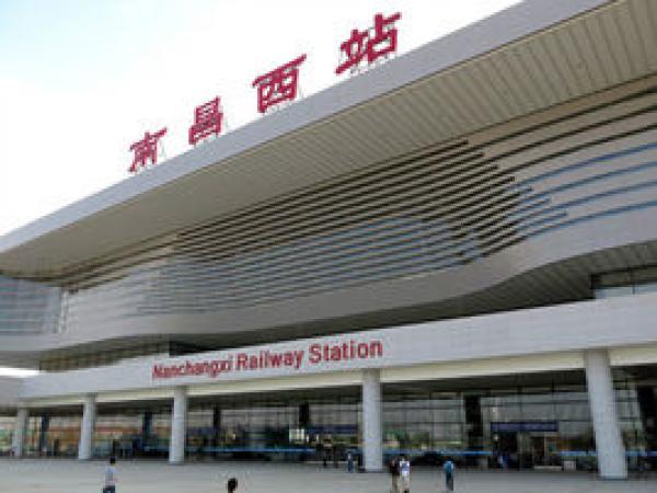 黄陵火车站图片
