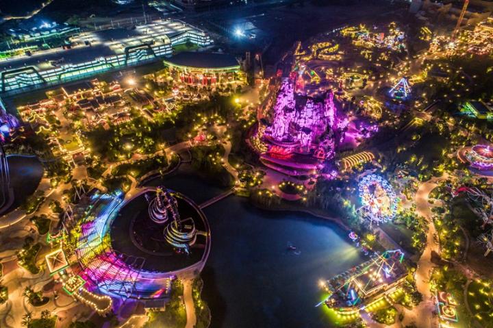 融创乐园夜景