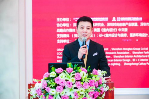 活动主持人：深圳卫视主持人吴庆捷