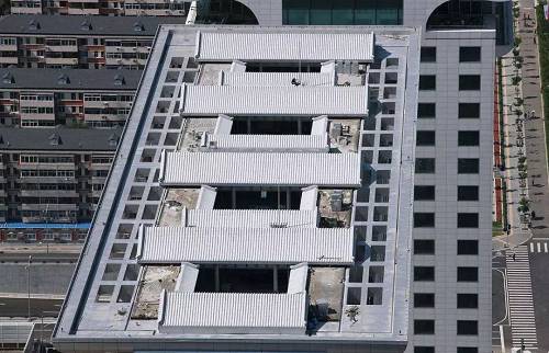 盘古大观顶层的空中四合院