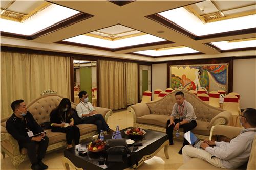  北京市建筑设计研究院北京建院装饰工程设计有限公司总经理闫志刚接受采访