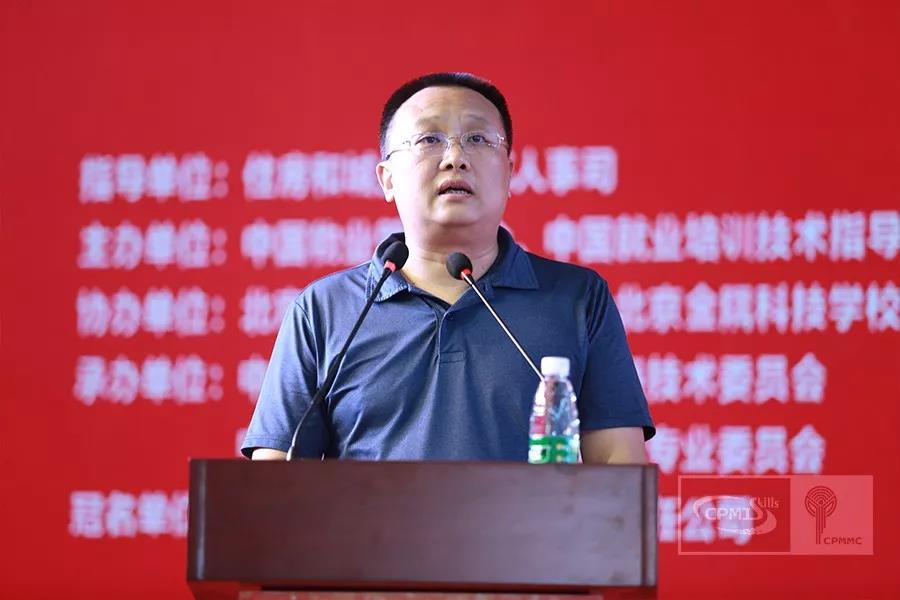 住房城乡建设部人事司干部人才处处长路明