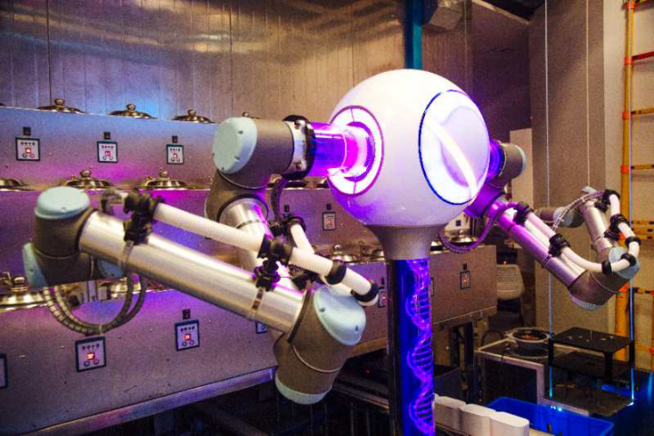 机器人中餐厅双臂煲仔饭机器人