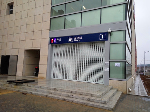 资讯中心 评测 正文 对于金马路站,大家一定不陌生,作为地铁2号线仙林