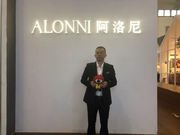 阿洛尼浴室柜总经理涂克增 阿洛尼浴室柜总经理涂克增