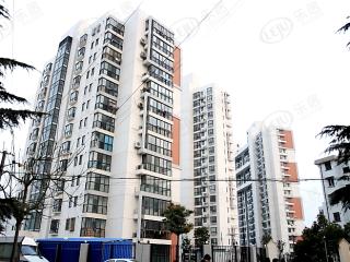 新沪东公寓