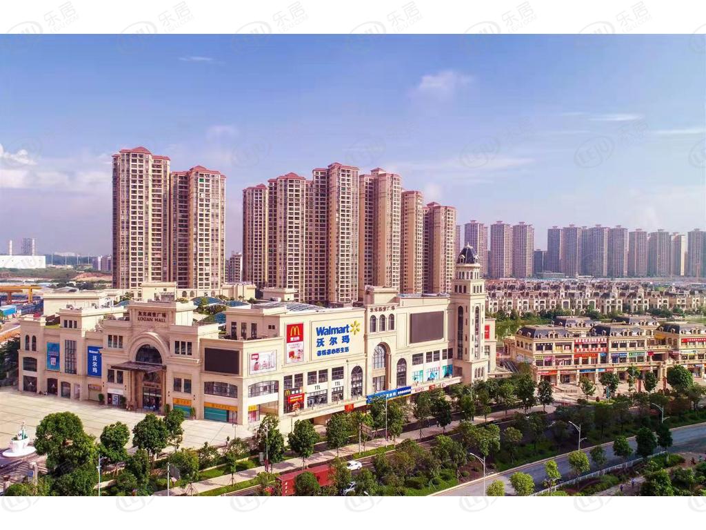 惠阳龙光城，位置在大亚湾西区属于西区，价格在17000/平米左右。