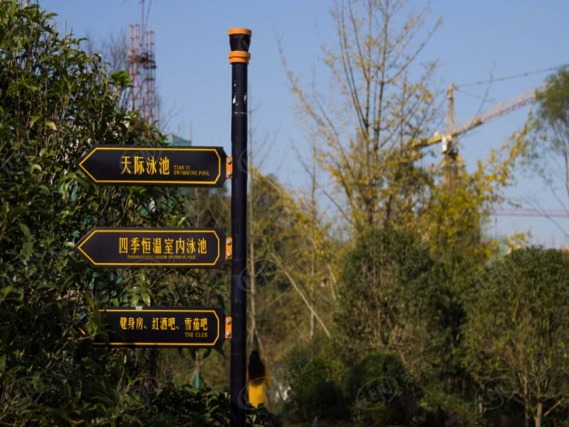 浉河金牛国际社区，地处信阳市浉河区北京大街北沿线金牛山风景区隶属于金牛山商圈，价格大概在7000左右。