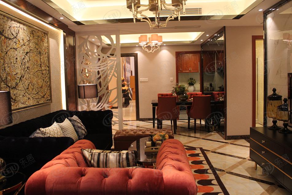江海文华豪庭，位于江门市江海区礼义二路属于礼乐片区，总价约8800。