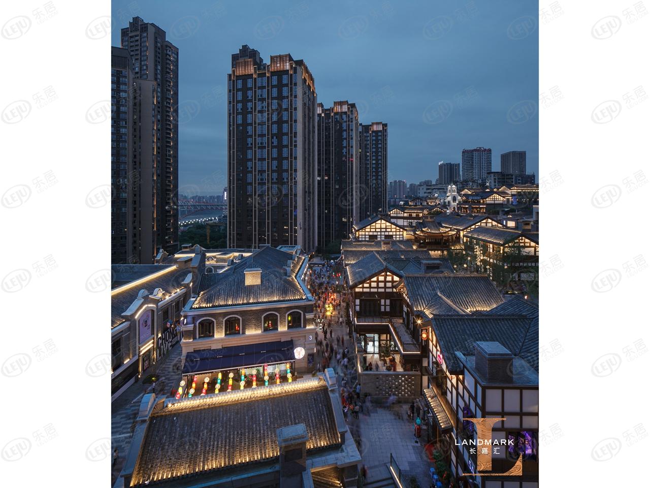 南岸长嘉汇，位置在重庆市南岸区长嘉汇大景区毗邻轻轨3号线,轻轨环线,10号线沿线属于弹子石板块，价格大概在22000左右。