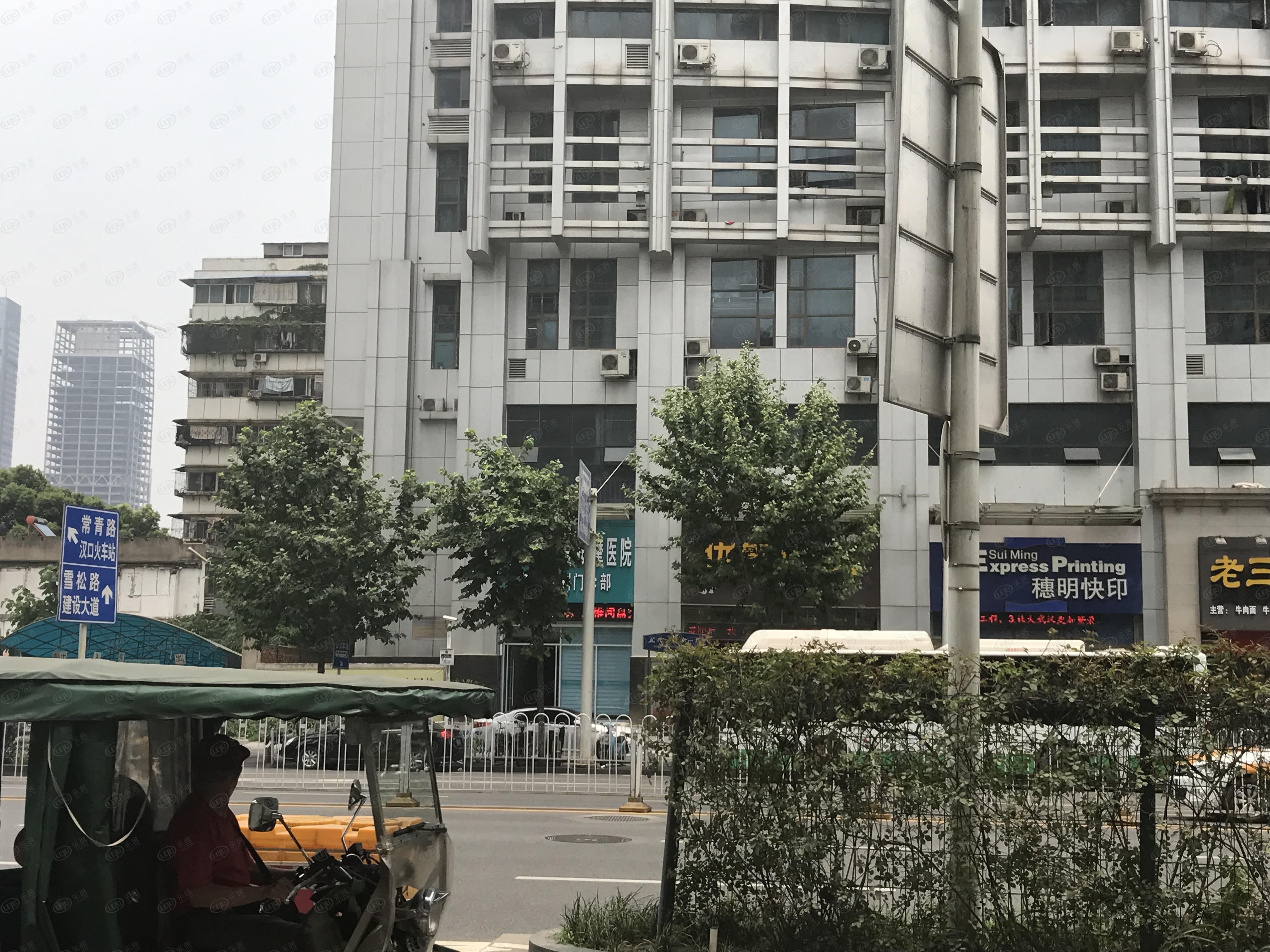 江汉ICC武汉环贸中心，位置在武汉市青年路59号（长江大道与建设大道交汇处）临近2号线,7号线沿线属于武广，预计价格为23000。