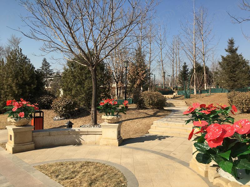 顺义新世界丽樽·九樽，坐落于北京市顺义区高丽营镇于庄村。