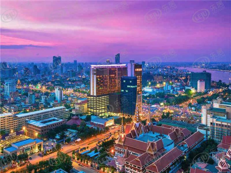 柬埔寨金边中心城，地处金边市棉芷区洪森大道与莫尼旺大道交汇处南向约400米，17500/平米。