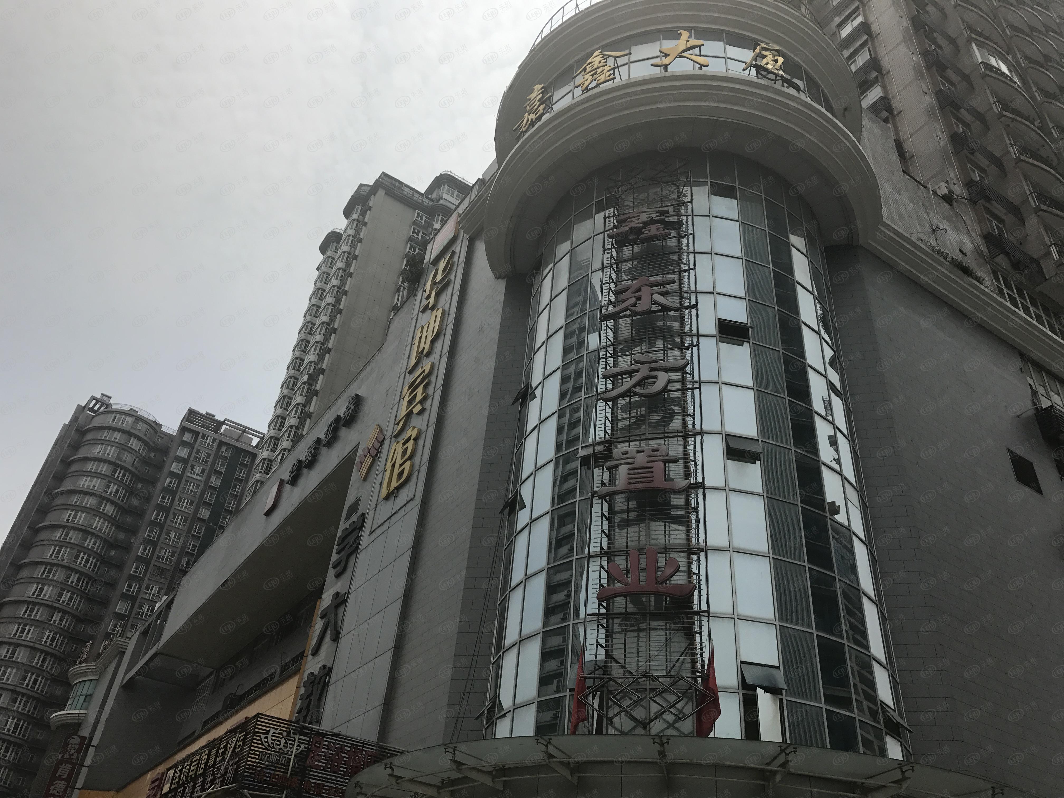 江汉ICC武汉环贸中心，位置在武汉市青年路59号（长江大道与建设大道交汇处）临近2号线,7号线沿线隶属于武广，价格约23000/平米约。