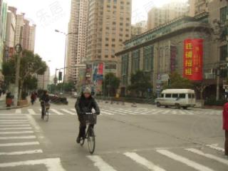 南文大厦