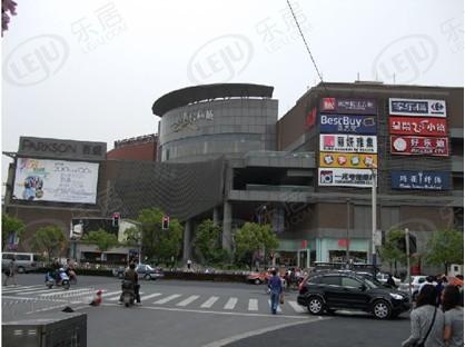 闵行上海星河湾三期，坐落于闵行区都会路3899弄靠近1号线,15号线沿线属于颛桥。